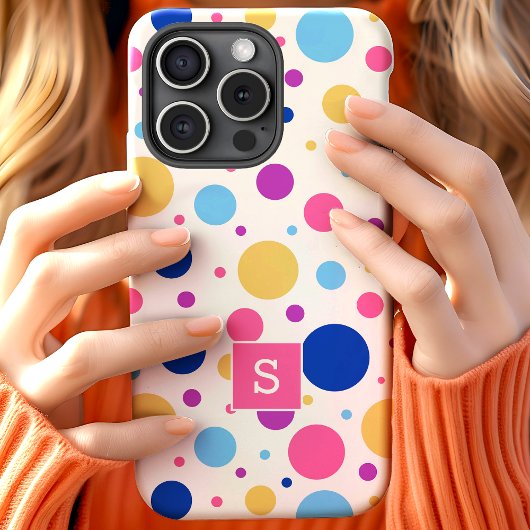 カラフルな水玉模様のモノグラム Case-Mate iPhoneケース
