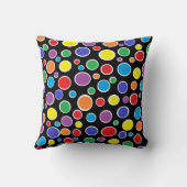 カラフルな水玉模様の黒い枕 クッション (裏面)