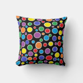 カラフルな水玉模様の黒い枕 クッション (正面)