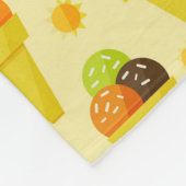 カラフルな漫画のアイスクリームコーン フリースブランケット (角)