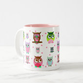 カラフルな漫画のフクロウのマグ ツートーンマグカップ (正面左)