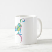カラフルな猫が三日月に乗っている コーヒーマグカップ (正面右)