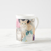 カラフルな猫 ボーンチャイナマグカップ (正面右)