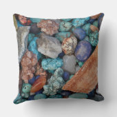 カラフルな石、石、小石のデザイン クッション (裏面)