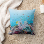 カラフルな礁および珊瑚とのスキューバダイビング クッション (ブランケット)