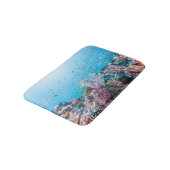 カラフルな礁および珊瑚とのスキューバダイビング バスマット (アングル)