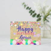 カラフルな紙吹雪と風船 お誕生日おめでとう ポストカード (スタンド正面)