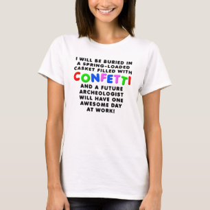 カラフルな紙吹雪の棺桶のデザインがプリントされたおもしろTシャツ Tシャツ