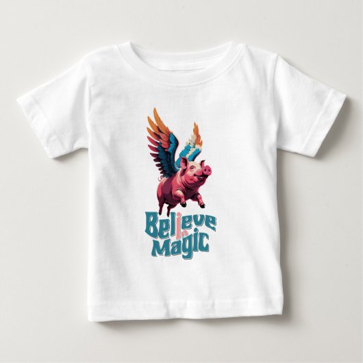 カラフルな翼を持つかわいい豚 | 魔法を信じて ベビーTシャツ (正面)