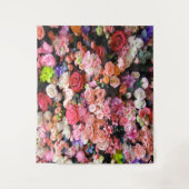 カラフルな花が咲き誇るフラワーブーケ タペストリー (正面)