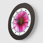 カラフルな花のピンクの庭の花のモダンディジット ラージ壁時計 (傾斜)