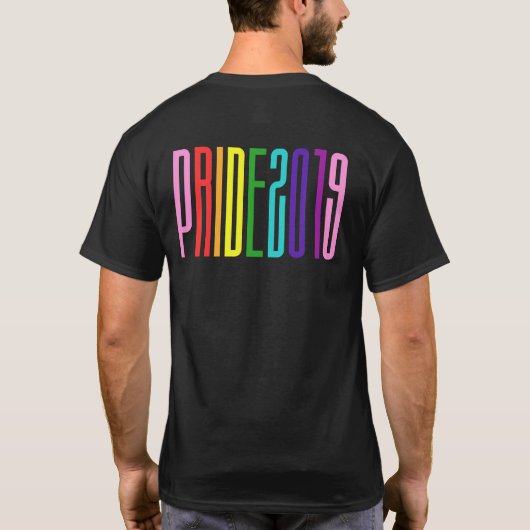 カラフルな虹の文字LGBTQゲイプライド2019年 Tシャツ (裏面)