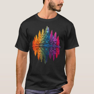 カラフルな虹の森の木々の反射野生生物 Tシャツ