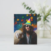 カラフルな誕生日パーティーでの面白い羊とイエス ポストカード (スタンド正面)