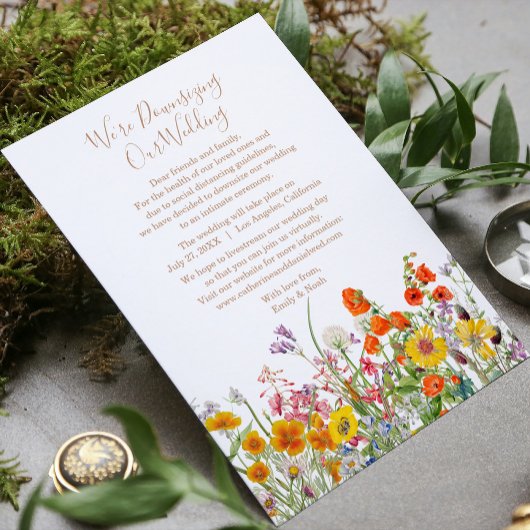 カラフルな野の花の結婚式の変更のお知らせ シーズンカード