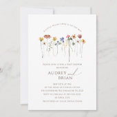 カラフルな野生の花が道に咲くカップル写真 招待状 (正面)