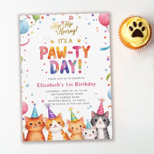 カラフルな風船と子猫の1歳の誕生日 招待状