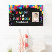 カラフルな風船と紙吹雪でおめでとう！1歳の誕生日 横断幕 (インサイチュ)