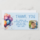 カラフルな風船 子供の誕生日写真 サンキューカード (正面)