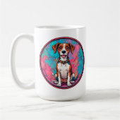 カラフルな首輪をつけたかわいい犬 コーヒーマグカップ (左)