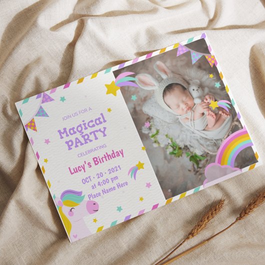 カラフルな魔法のユニコーンの写真付き 招待状
