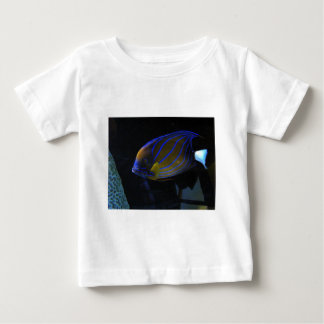 カラフルな魚 ベビーTシャツ