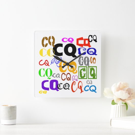 カラフルなCQはアマチュア無線の時計に文字を入れます スクエア壁時計 (ホーム)