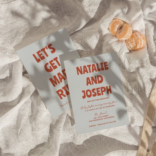 カラフルはっきりしたファンキー結婚ユニークレトロ 招待状