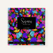 カラフルはっきりした花模様Sermonノート年と名前の追加 ノートブック (正面)