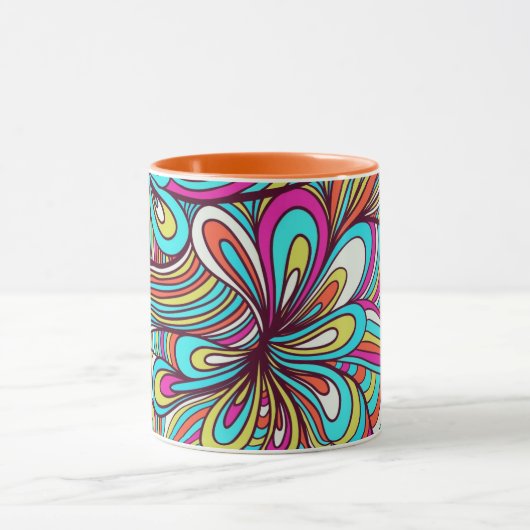 カラフルはサイケデリックな渦巻を分類しました マグカップ (中央)
