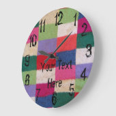 カラフルはパッチワークの正方形のヴィンテージのスタイルを編みました ラージ壁時計 (傾斜)