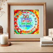 カラフルやる気を起こさせるモダン引用文 ポスター