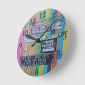 カラフルようこそ島の看板Carribean ラウンド壁時計 (傾斜)