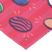 カラフルアポップ・アートのート復活祭の卵パターン テーブルクロス (アングル)