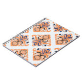 カラフルイカットパターンのヴィンテージスタイル。エレガント ノートブック (左側)