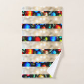 カラフルクリスマスボールとホワイトリッストライプト バスタオルセット (ハンドタオル)