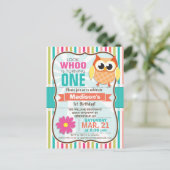 カラフルストライプフクロウ誕生日パーティー インビテーションポストカード (スタンド正面)