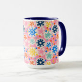 カラフルスノーフレークオンピンクホリデーパターン マグカップ (正面右)