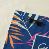 カラフルダークブルー離れのパームトロピカル ビーチタオル (インサイチュ)