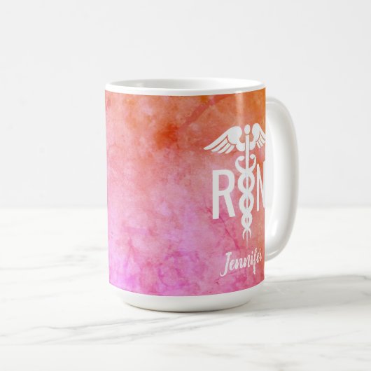 カラフルナースRNピンク水パーソナライズされた色 コーヒーマグカップ (正面右)