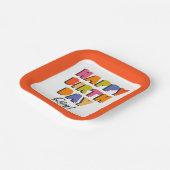 カラフルハッピーバースデーパーソナライズされた ペーパープレート (傾斜あり)