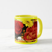 カラフルバラとデイジーフローラブーケ マグカップ (正面右)