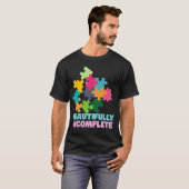 カラフルパズルピース 不完全な美しさ Tシャツ (正面フル)