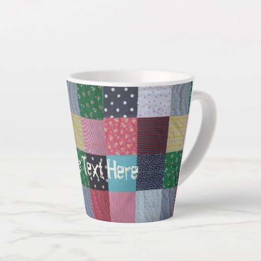 カラフルパターン(の模様が)あるマスヴィンテージパッチワーク カフェラテマグ (右アングル)