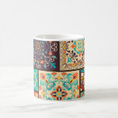 カラフルパッチワーク瓦：イスラム教のモチーフ。 コーヒーマグカップ (中央)