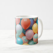カラフルパーティーバルーンのパターン コーヒーマグカップ (正面右)