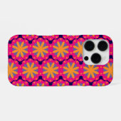 カラフルフローラ円形状 iPhoneケース (裏面横)