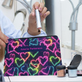 カラフルモダンガーリーネオンハートパーソナライズされた アクセサリーポーチ