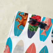 カラフルレトロサーフボードパターン ビーチタオル (インサイチュ)