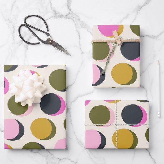 カラフルレトロジオメトリドットのパターン緑ピンク ラッピングペーパーシート (正面)